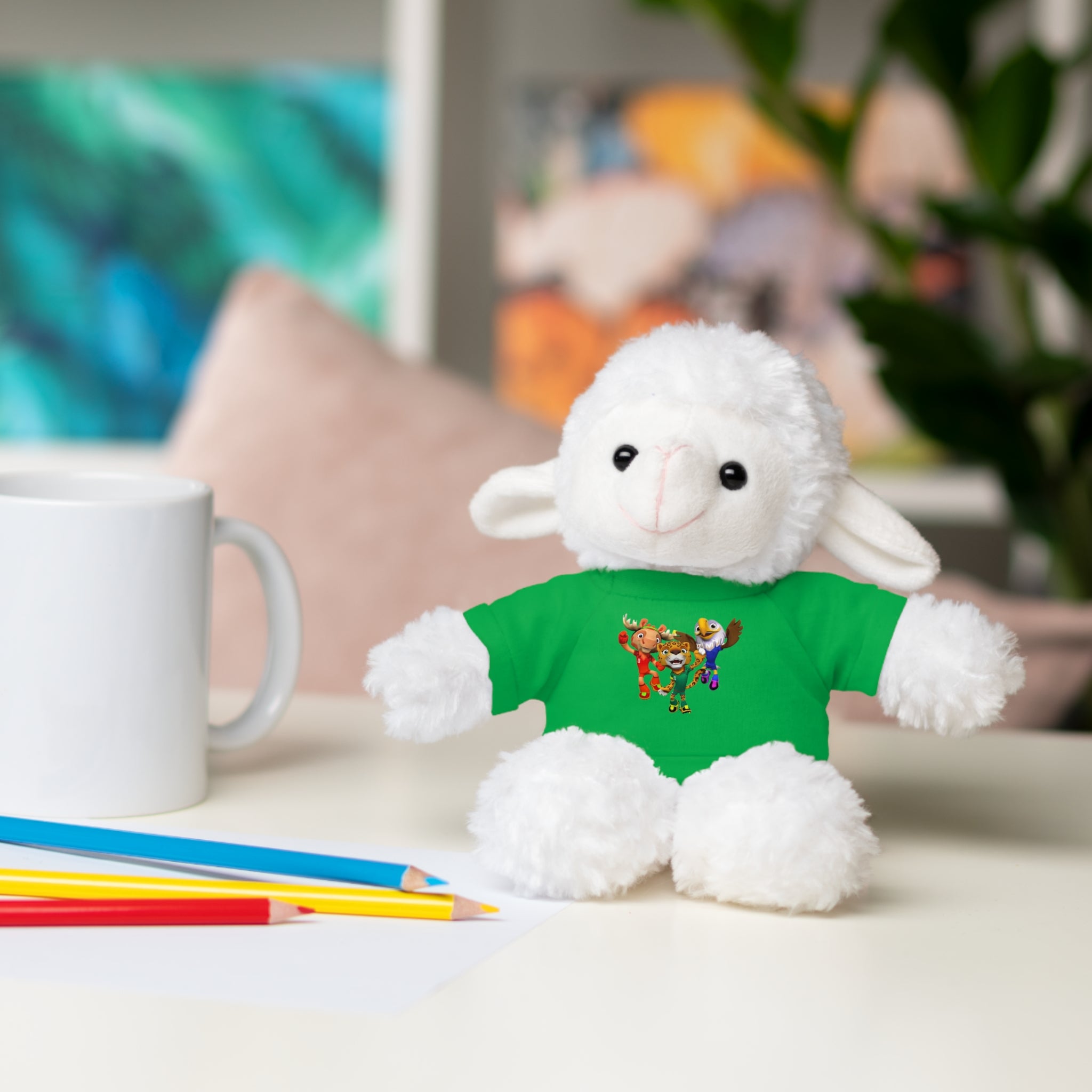 Adorable animal de peluche con camiseta personalizada, regalo tierno para niños.