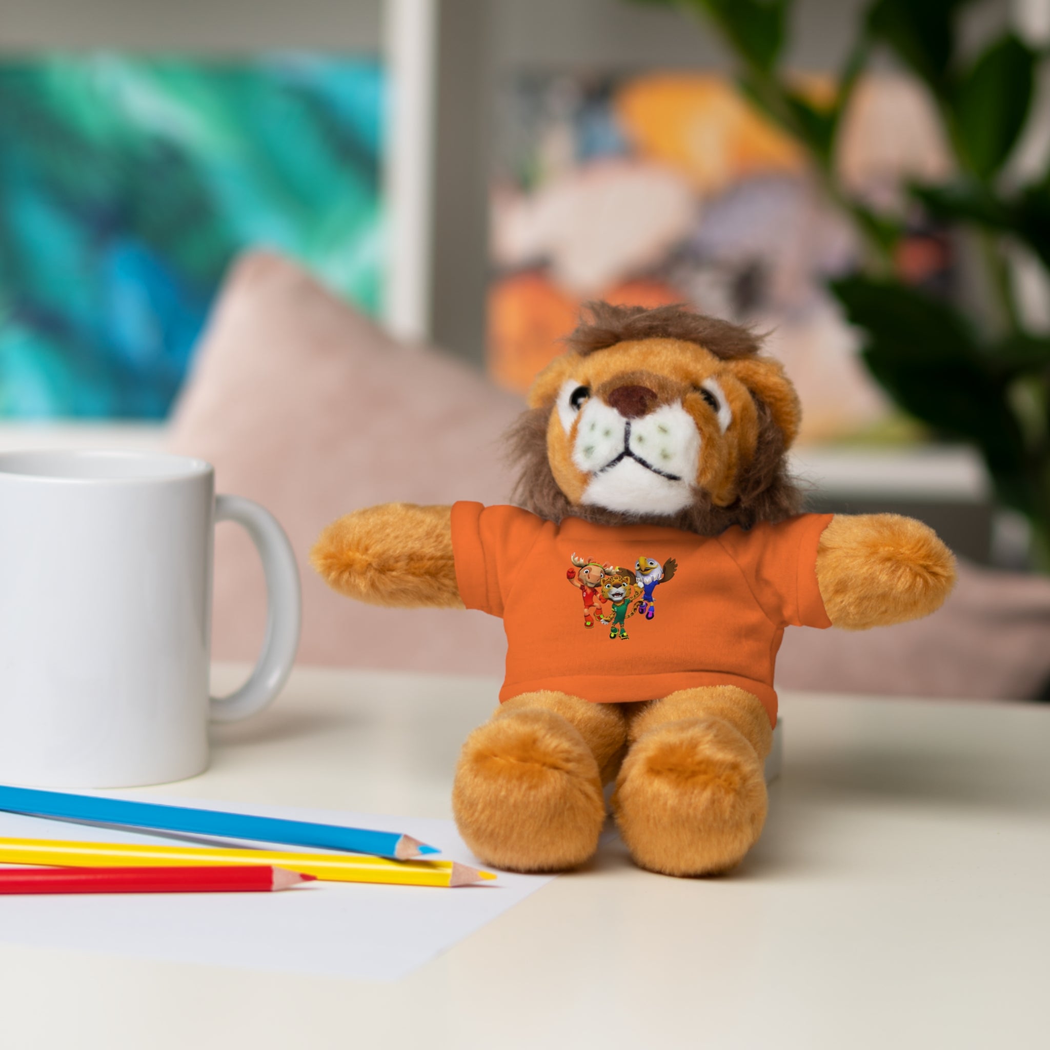 Adorable animal de peluche con camiseta personalizada, regalo tierno para niños.