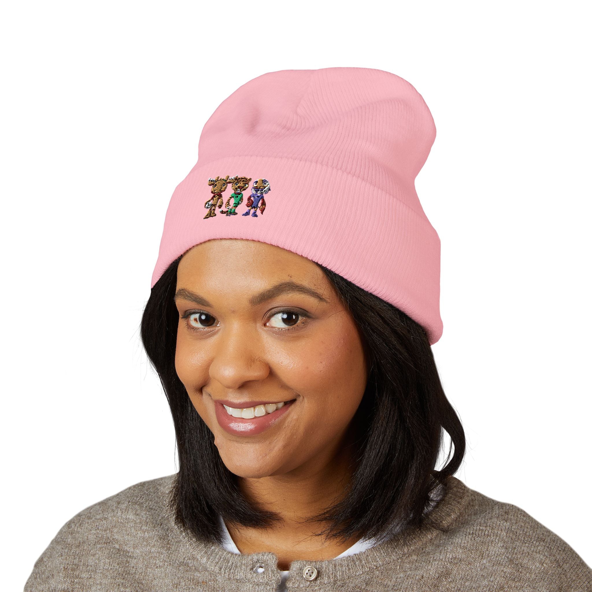 Gorro con las mascotas del Futbol. Gorro con vuelta bordado.