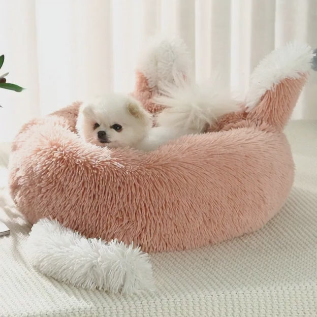 Cama para mascotas de tela de felpa gruesa, estilo sencillo y color liso.